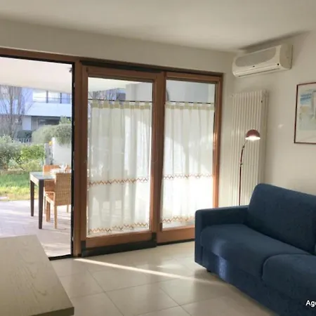 Sweet With Bright Garden In *