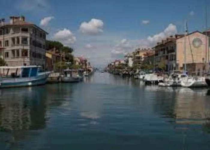 Apartment Sweet With Bright Garden In Grado